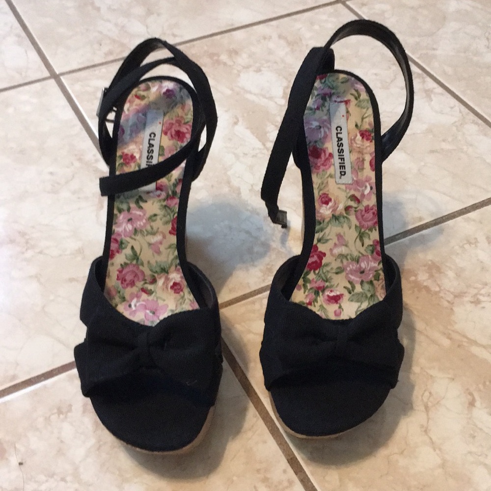 Back bow wedges